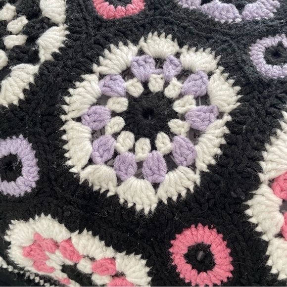 HP ⭐️ Handmade throw blanket | 39”W x 71” - Picture 9 of 15